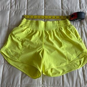 Lululemon size 6 High Rise Hotty Hot shorts 4 inch inseam